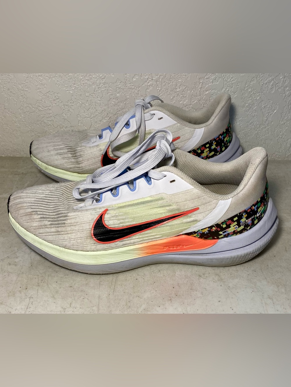 Nike Air Winflo 9 Running Sneakers - Women’s Size 9 -White-Multi-Color-Hot Punch